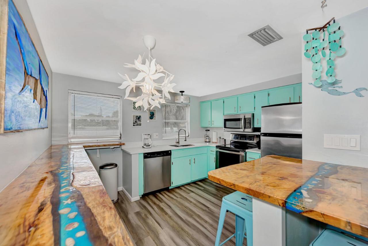 Mermaid House With Pool Jacuzzi Steps To Siesta Key Beach サラソータ エクステリア 写真
