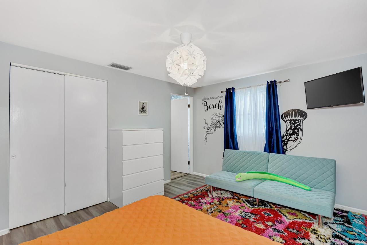 Mermaid House With Pool Jacuzzi Steps To Siesta Key Beach サラソータ エクステリア 写真